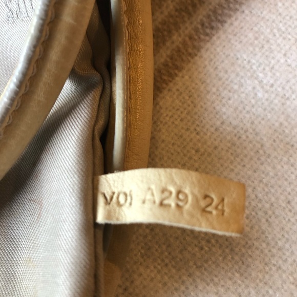 Tod’s Beige Hobo Bucket shoulder-bag - Picture 5 of 10